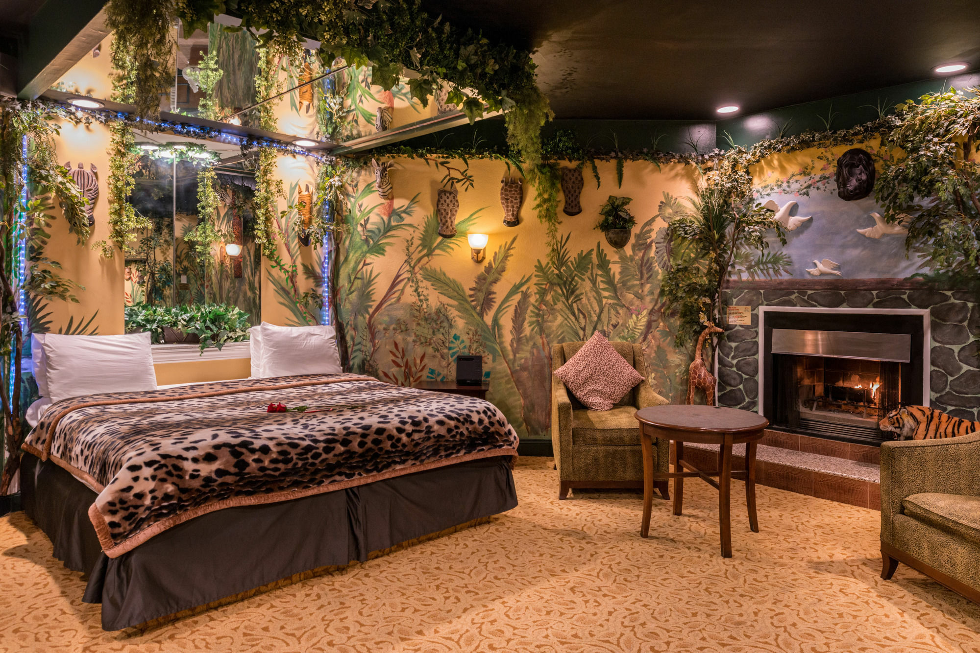 Inn Of The Dove Romantic Luxury & Business Suites Bensalem Exterior foto